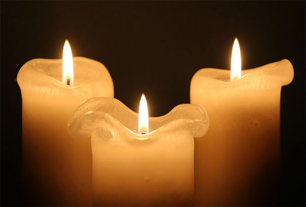 تحميل صور شمعات حلوة بيضاء White candles Pictures-عالم الصور